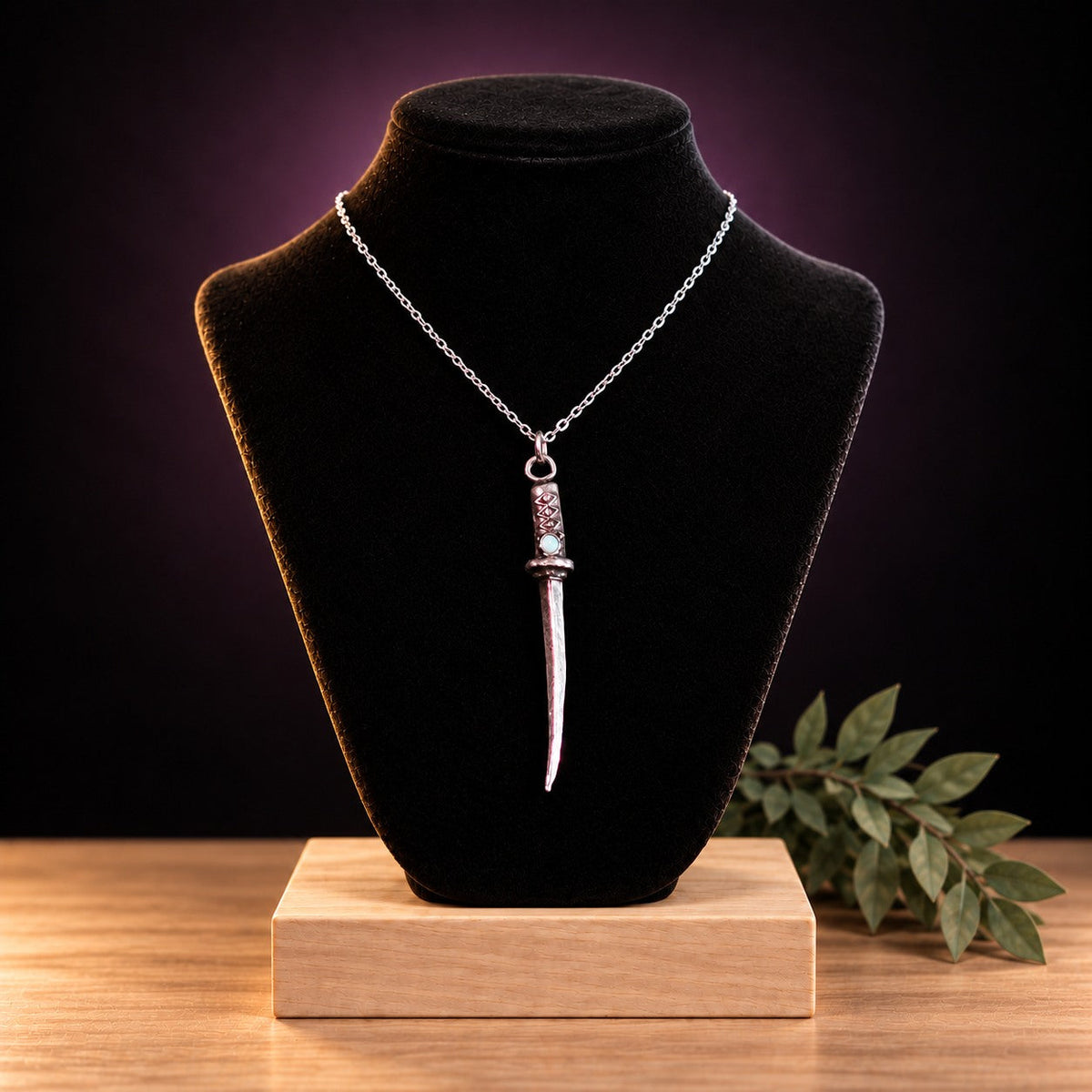NECKLACES & TALISMANS